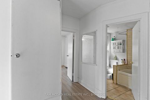 Photo 29 at 415 Crawford Street, Little Italy, Toronto