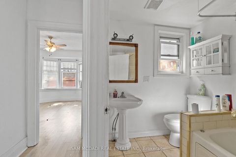 Photo 30 at 415 Crawford Street, Little Italy, Toronto