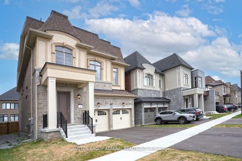 Photo 2 at 42 Solar Street, Observatory, Richmond Hill