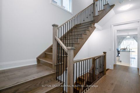 Photo 4 at 42 Solar Street, Observatory, Richmond Hill Photo 4 at 42 Solar Street, Observatory, Richmond Hill