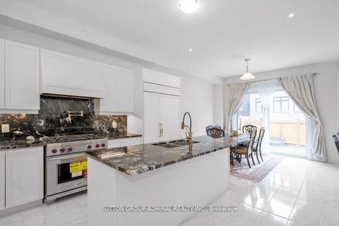 Photo 5 at 42 Solar Street, Observatory, Richmond Hill
