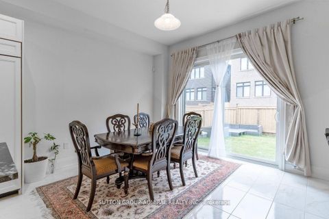 Photo 12 at 42 Solar Street, Observatory, Richmond Hill Photo 12 at 42 Solar Street, Observatory, Richmond Hill