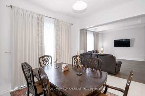 Photo 13 at 42 Solar Street, Observatory, Richmond Hill Photo 13 at 42 Solar Street, Observatory, Richmond Hill