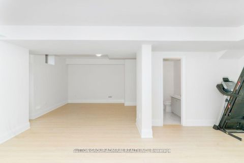 Photo 41 at 42 Solar Street, Observatory, Richmond Hill Photo 41 at 42 Solar Street, Observatory, Richmond Hill