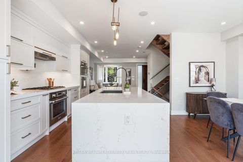 Photo 13 at 404 Delaware Avenue, Junction, Toronto