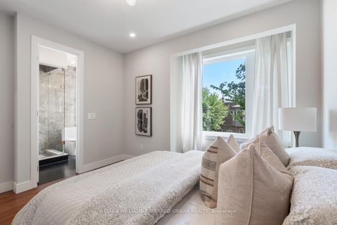 Photo 29 at 404 Delaware Avenue, Junction, Toronto