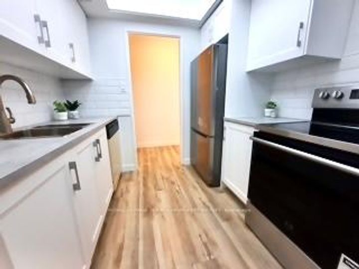 Photo 12 at 205 - 1535 Lakeshore Road E, Lakeview, Mississauga