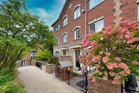 Photo 1 at 52 - 8 Brighton Place, Yorkhill, Vaughan