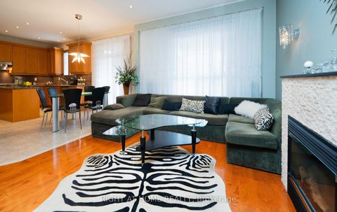 Photo 3 at 84 Verdi Road, Oak Ridges, Richmond Hill