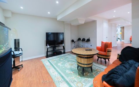 Photo 16 at 84 Verdi Road, Oak Ridges, Richmond Hill