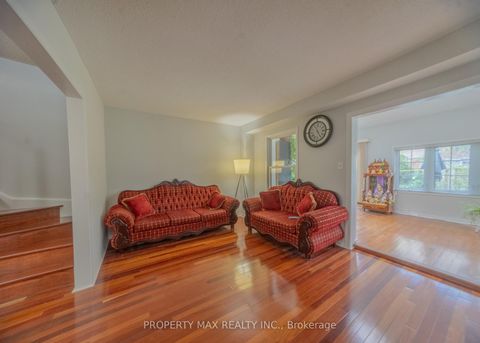 Photo 12 at 52 Whispering Willow Pathway, Malvern, Toronto