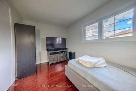 Photo 16 at 52 Whispering Willow Pathway, Malvern, Toronto