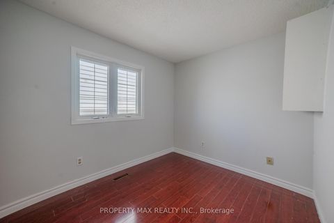 Photo 20 at 52 Whispering Willow Pathway, Malvern, Toronto Photo 20 at 52 Whispering Willow Pathway, Malvern, Toronto