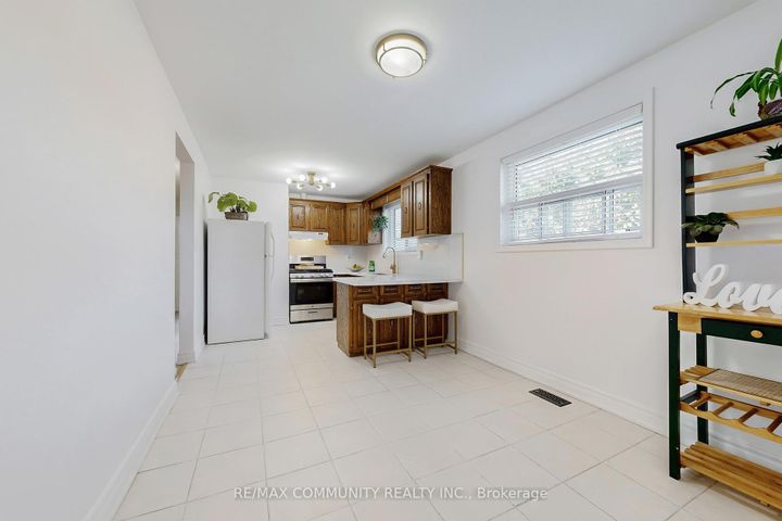 Photo 8 at 855 Zator Avenue, Bay Ridges, Pickering