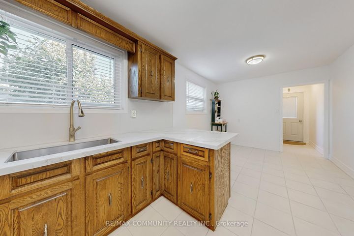 Photo 14 at 855 Zator Avenue, Bay Ridges, Pickering