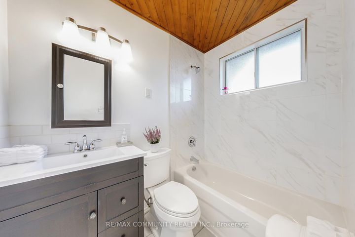 Photo 20 at 855 Zator Avenue, Bay Ridges, Pickering
