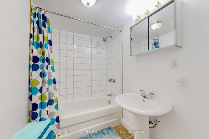 Photo 34 at 855 Zator Avenue, Bay Ridges, Pickering
