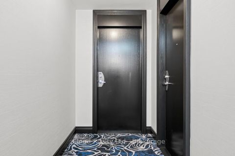 Photo 5 at 506 - 19 Grand Trunk Crescent, Waterfront Communities C1, Toronto