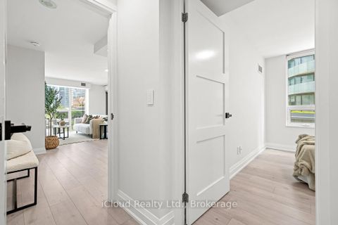 Photo 15 at 506 - 19 Grand Trunk Crescent, Waterfront Communities C1, Toronto