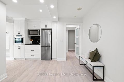 Photo 17 at 506 - 19 Grand Trunk Crescent, Waterfront Communities C1, Toronto