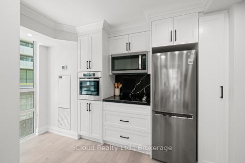 Photo 20 at 506 - 19 Grand Trunk Crescent, Waterfront Communities C1, Toronto
