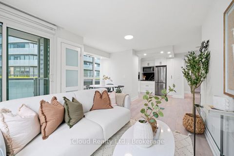 Photo 30 at 506 - 19 Grand Trunk Crescent, Waterfront Communities C1, Toronto