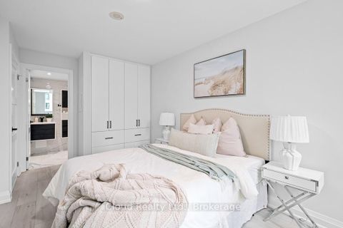 Photo 36 at 506 - 19 Grand Trunk Crescent, Waterfront Communities C1, Toronto