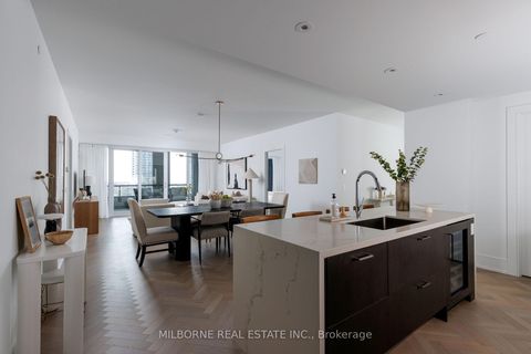 Photo 2 at 907 - 455 Wellington Street W, Waterfront Communities C1, Toronto