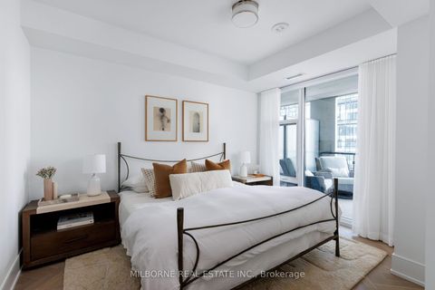 Photo 5 at 907 - 455 Wellington Street W, Waterfront Communities C1, Toronto