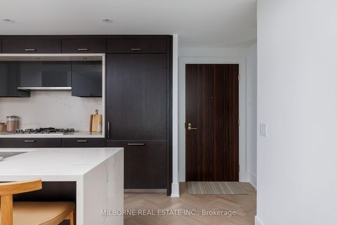 Photo 21 at 907 - 455 Wellington Street W, Waterfront Communities C1, Toronto