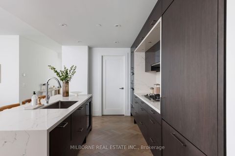 Photo 23 at 907 - 455 Wellington Street W, Waterfront Communities C1, Toronto