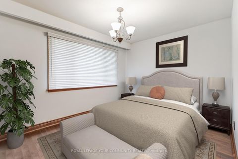 Photo 16 at 52 Whitburn Crescent, CFB, Toronto