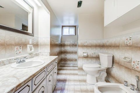 Photo 29 at 52 Whitburn Crescent, CFB, Toronto