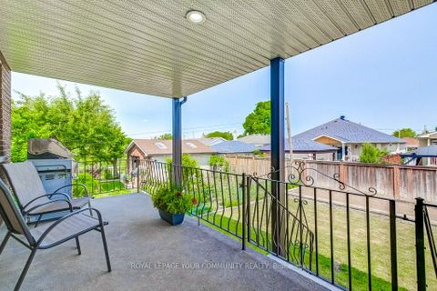 Photo 31 at 52 Whitburn Crescent, CFB, Toronto