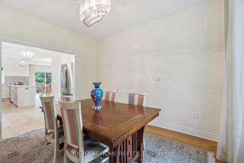 Photo 12 at 2322 Woodridge Way, WC Wedgewood Creek, Oakville
