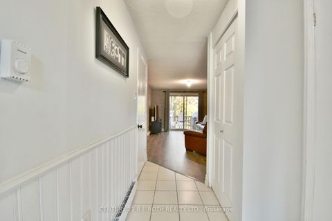 Photo 1 at 11 Pheasant Trail, Ardagh, Barrie