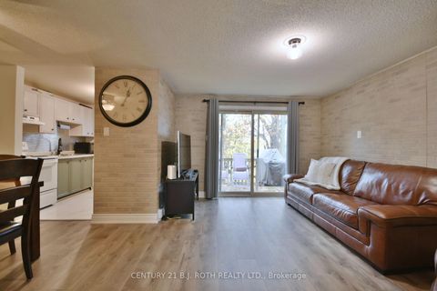 Photo 3 at 11 Pheasant Trail, Ardagh, Barrie