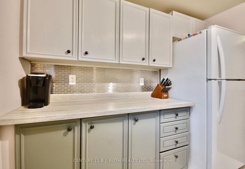 Photo 8 at 11 Pheasant Trail, Ardagh, Barrie