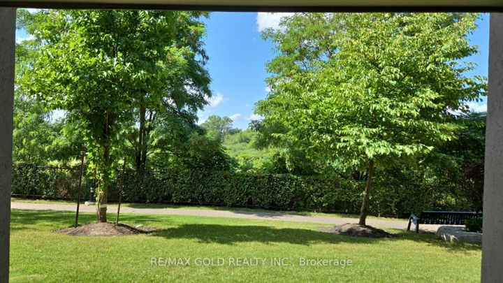 Photo 1 at 2104 - 6 Dayspring Circle, Goreway Drive Corridor, Brampton