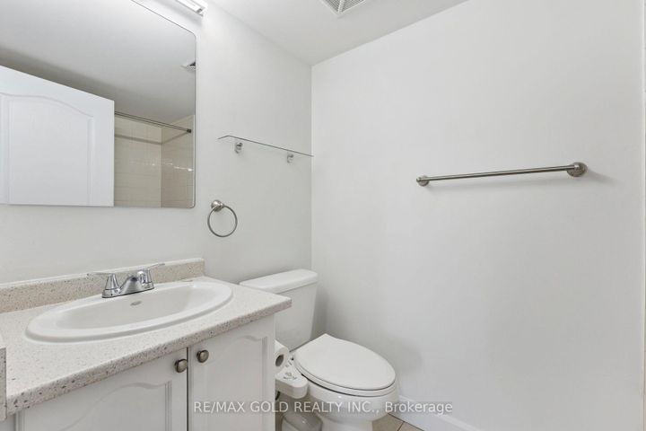 Photo 22 at 2104 - 6 Dayspring Circle, Goreway Drive Corridor, Brampton