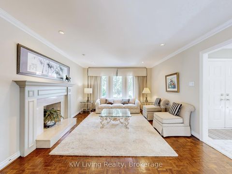 Photo 2 at 389 Kingsdale Avenue, Willowdale East, Toronto