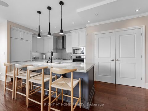 Photo 5 at 204 - 1 Rainsford Road, The Beaches, Toronto