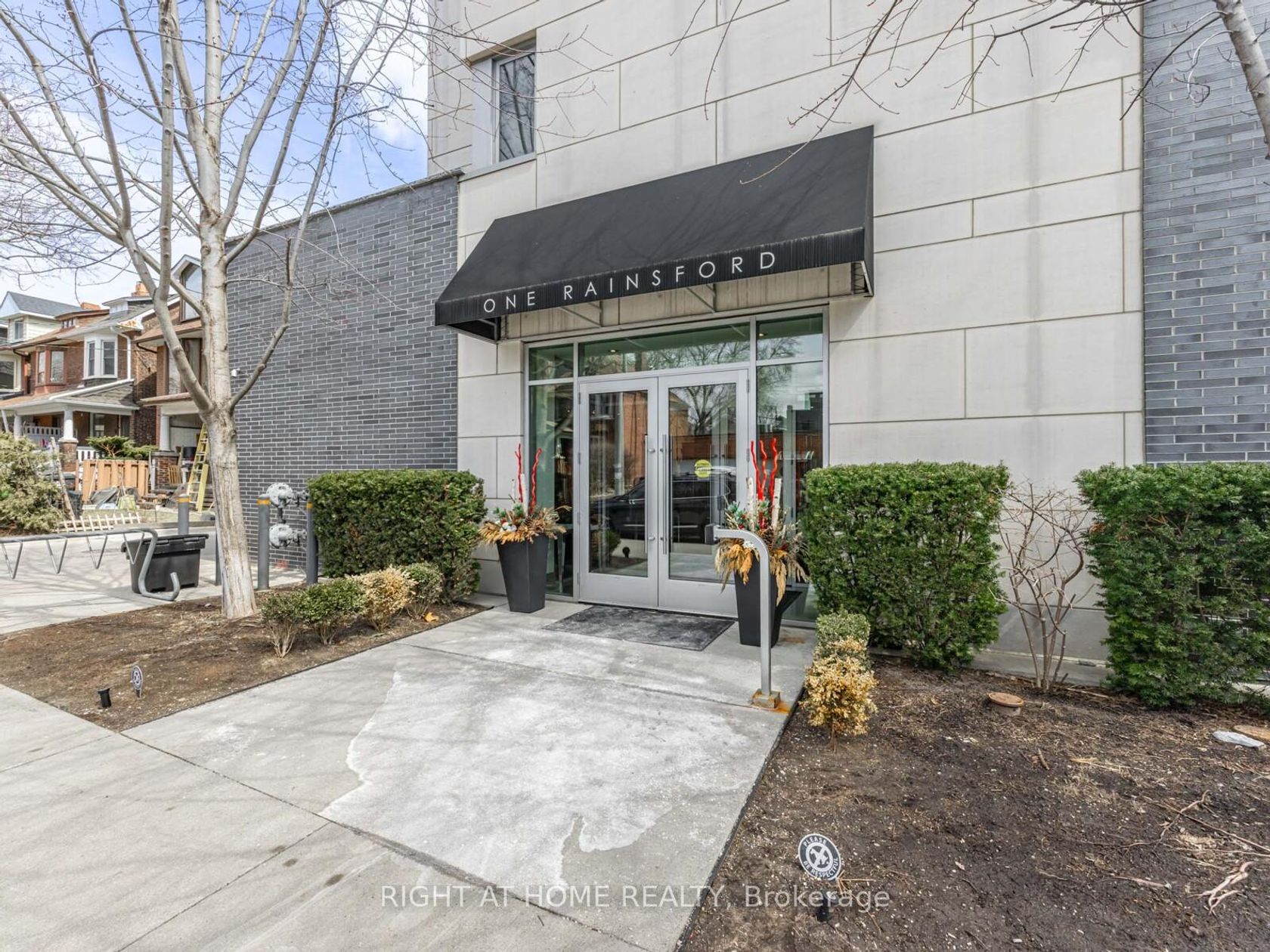 204 - 1 Rainsford Road, The Beaches, Toronto 
