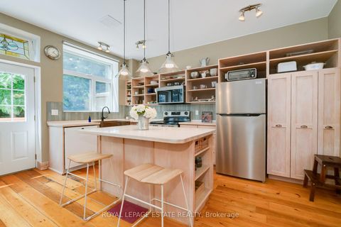 Photo 14 at 146 Ashdale Avenue, Coxwell, Toronto
