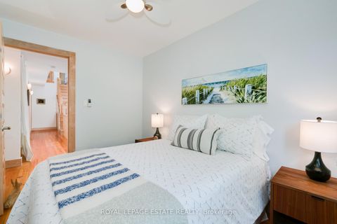Photo 18 at 146 Ashdale Avenue, Coxwell, Toronto