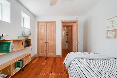 Photo 20 at 146 Ashdale Avenue, Coxwell, Toronto