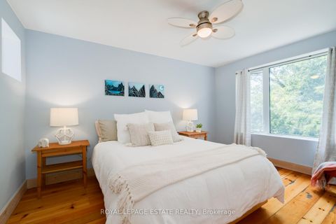 Photo 22 at 146 Ashdale Avenue, Coxwell, Toronto