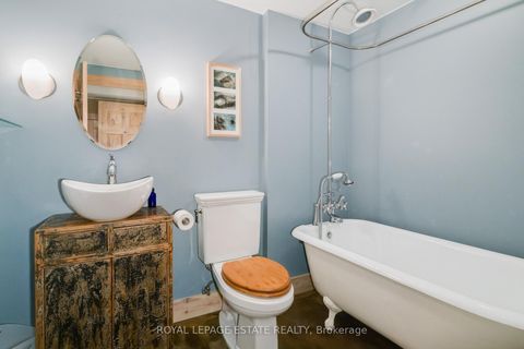 Photo 35 at 146 Ashdale Avenue, Coxwell, Toronto