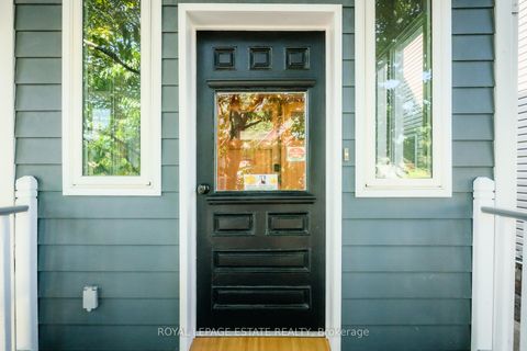 Photo 37 at 146 Ashdale Avenue, Coxwell, Toronto
