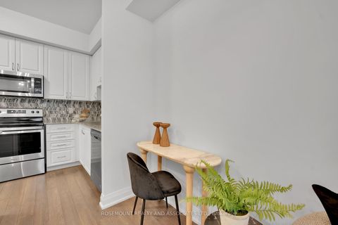 Photo 6 at c402 - 5299 Highway 07 Road, Vaughan Grove, Vaughan